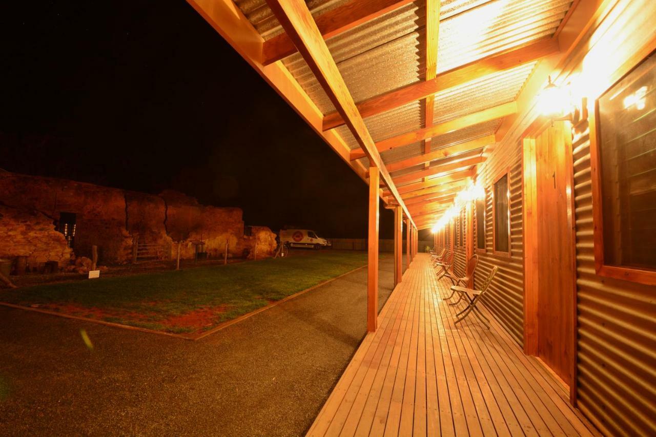 The Silverton Hotel ภายนอก รูปภาพ
